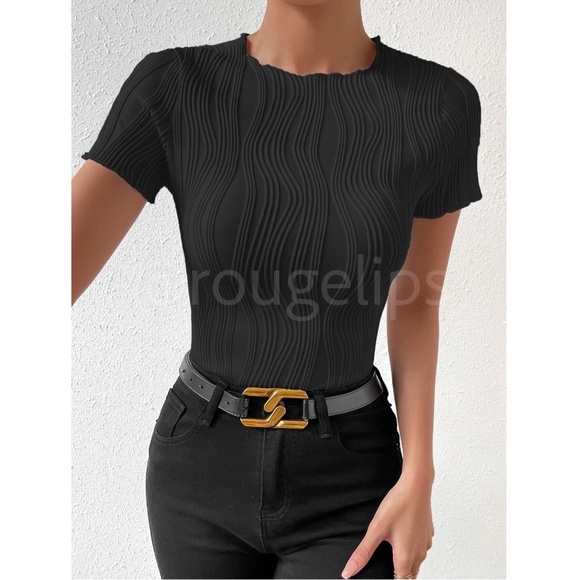 Textured Black Short Sleeve Fitted Tee Shirt Top - Picture 5 of 9